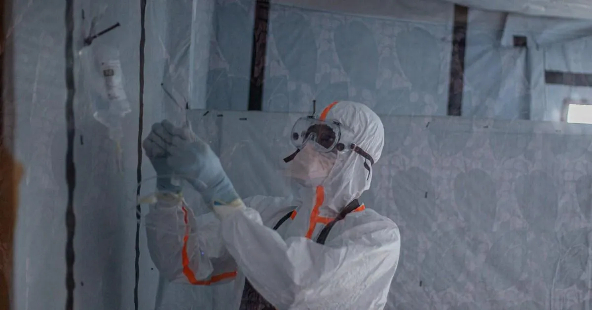Suspected Ebola case is being 'monitored' in London hospital | News UK