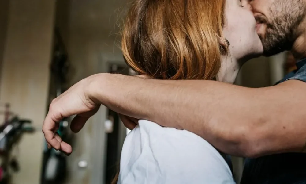 'Snog scabs' are the unexpected consequence of a really good date