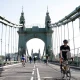 Driverless 'pods' could soon be used on Hammersmith Bridge instead of cars | News UK