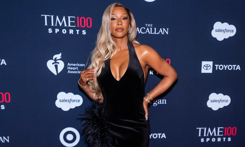 Sheesh! Savannah James’ New Photos Have The Internet Going Up & Reminding LeBron He’s Blessed (PHOTOS)