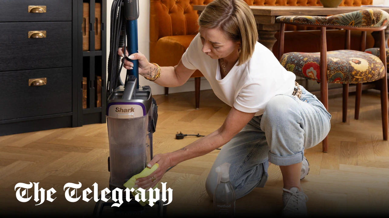 How to clean a vacuum cleaner in five simple steps
