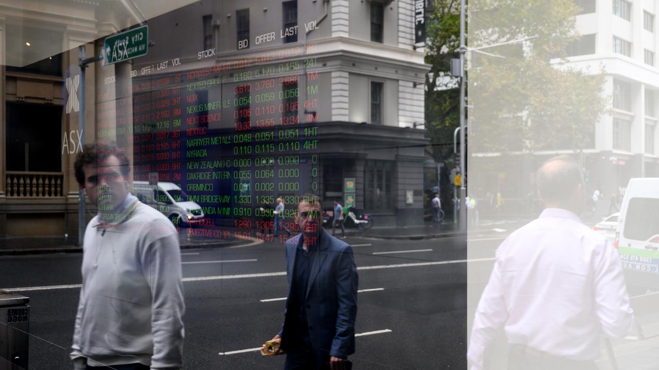 Banks and supermarkets drag Australian shares lower