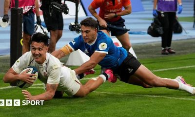 Marcus Smith scores a try for England against Argentina in the Nations Championship