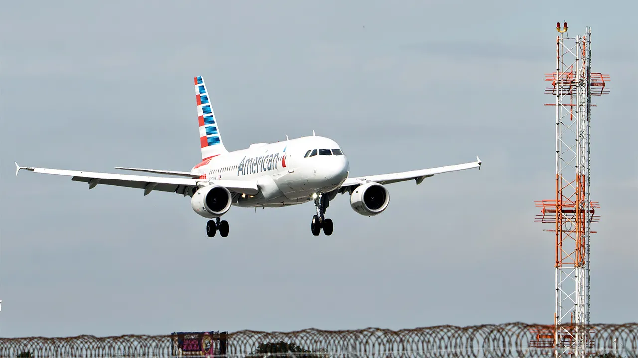 American Airlines flights briefly grounded nationwide