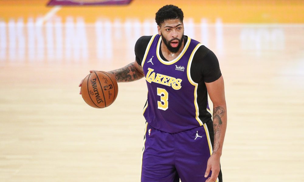 Anthony Davis #3 of the Los Angeles Lakers