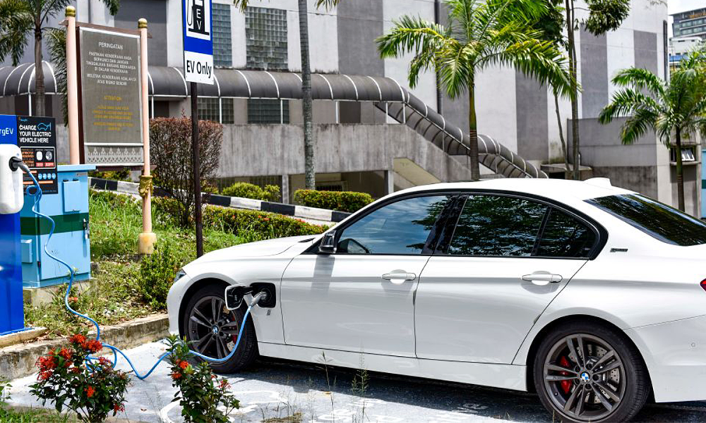 BMW recalls nearly 30,000 hybrid vehicles over engine starter fire risk