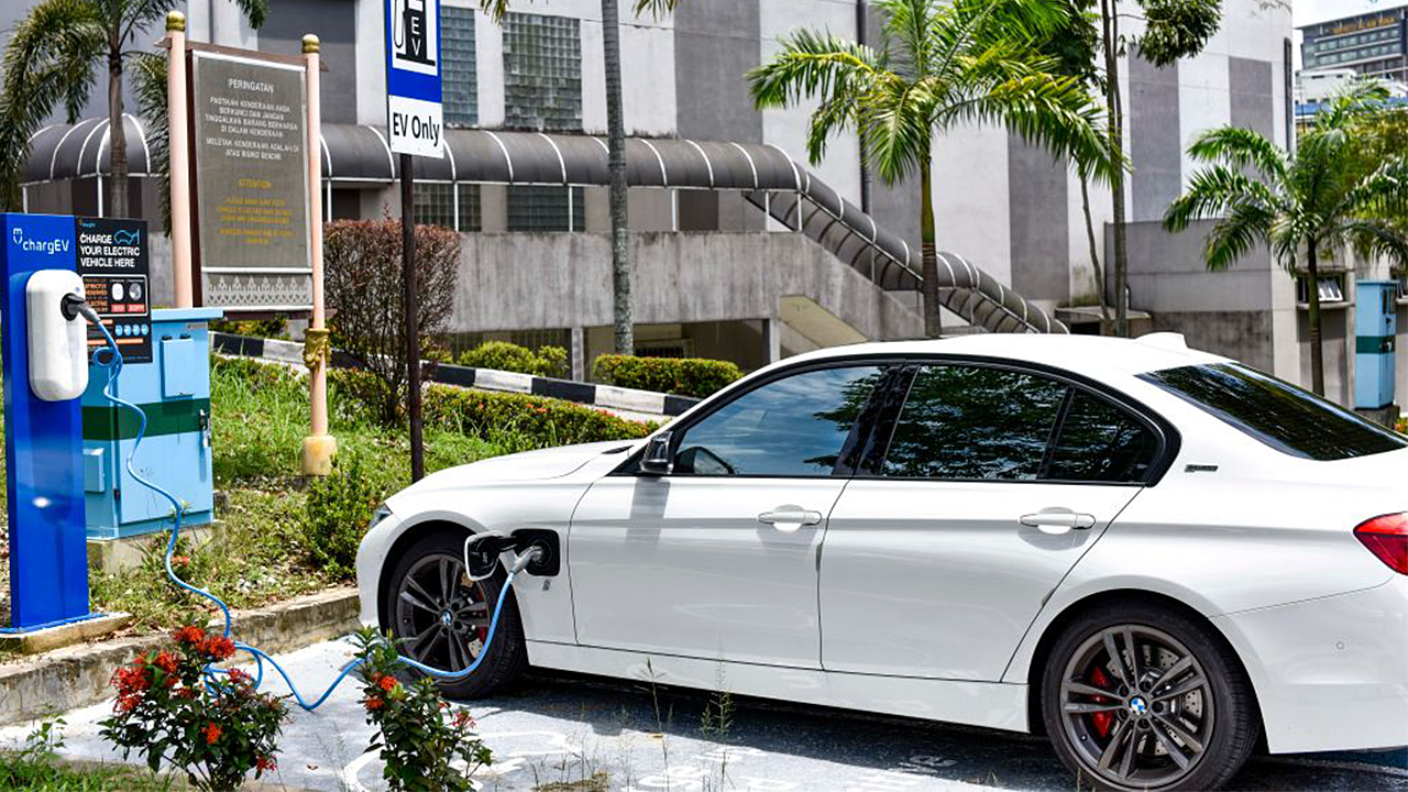 BMW recalls nearly 30,000 hybrid vehicles over engine starter fire risk