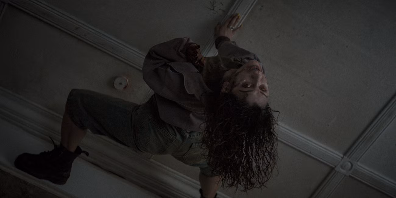 Luciane Buchanan in Evil Dead Burn