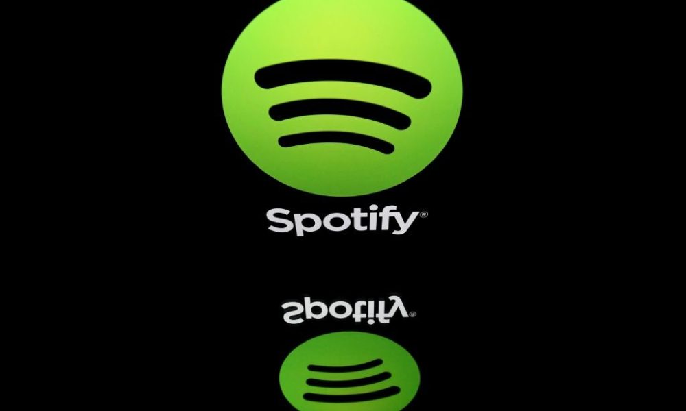 Facebook is expanding its partnership with Spotify