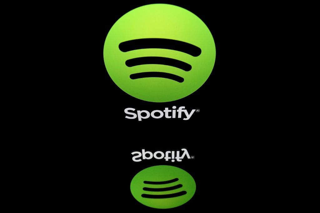 Facebook is expanding its partnership with Spotify