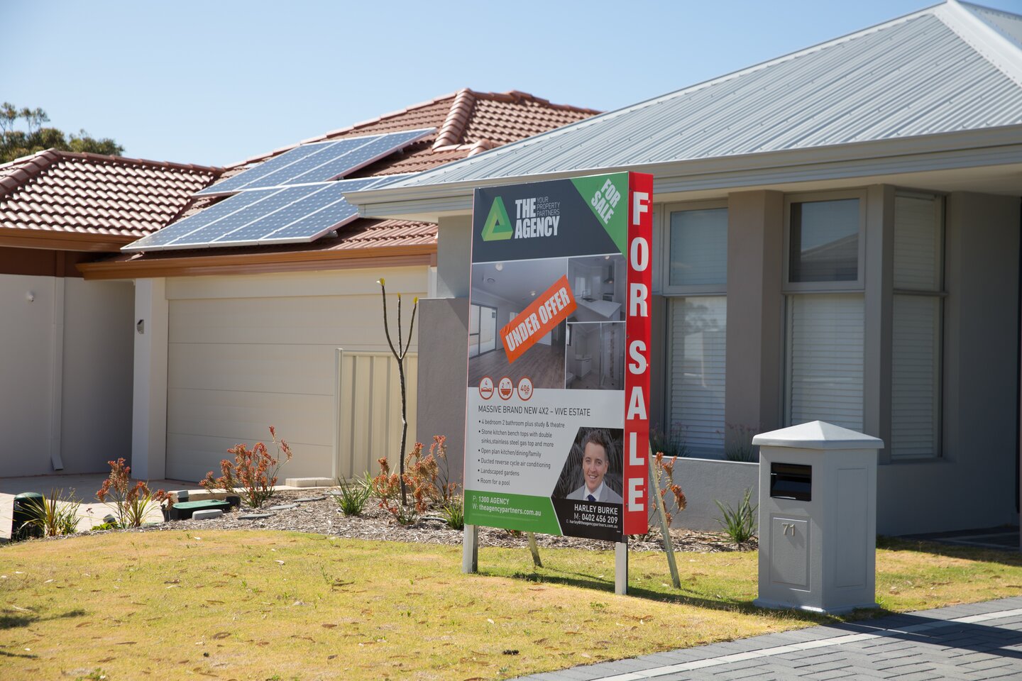 Home sellers shy away from auctions as demand dips