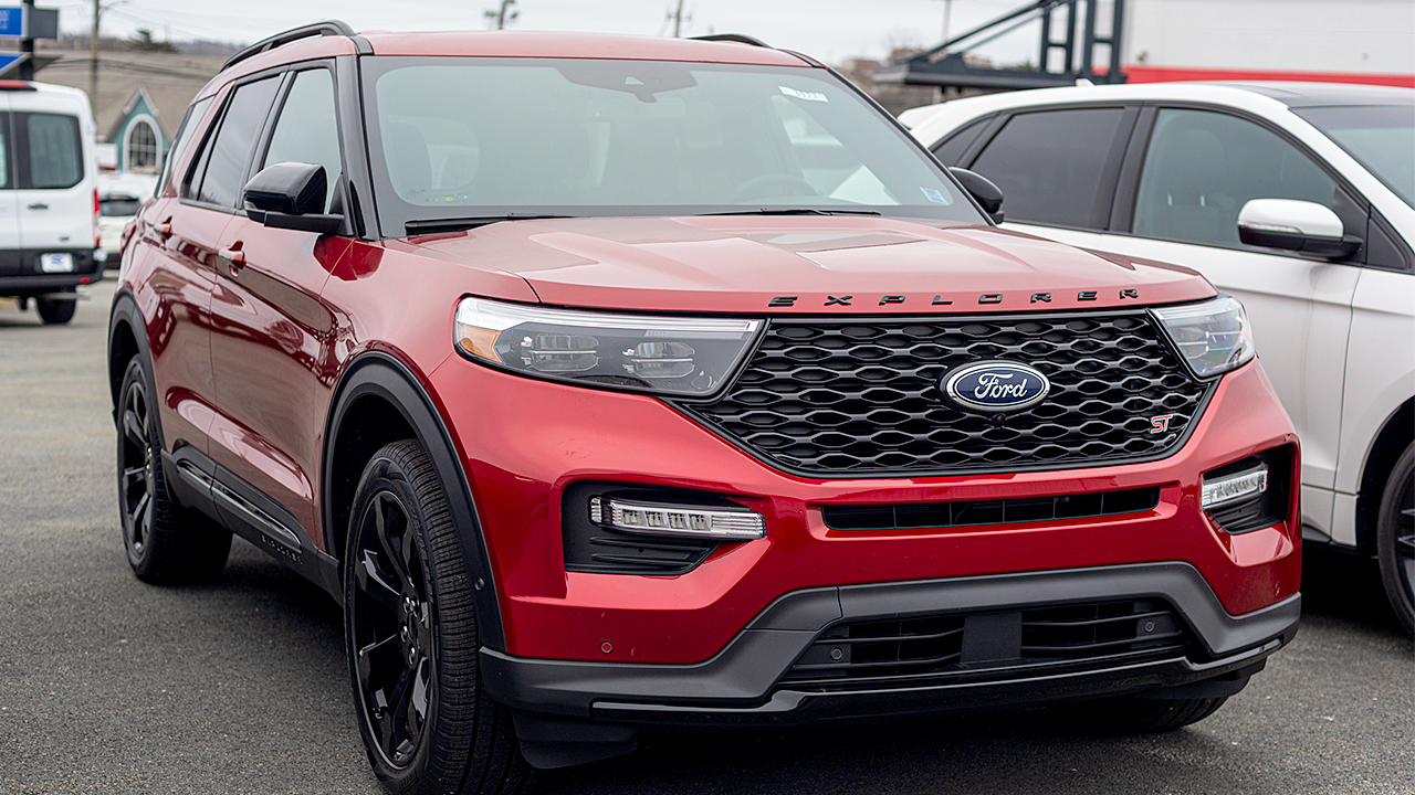 Ford recalls nearly 388K Explorer, Lincoln Aviator models over seat defect