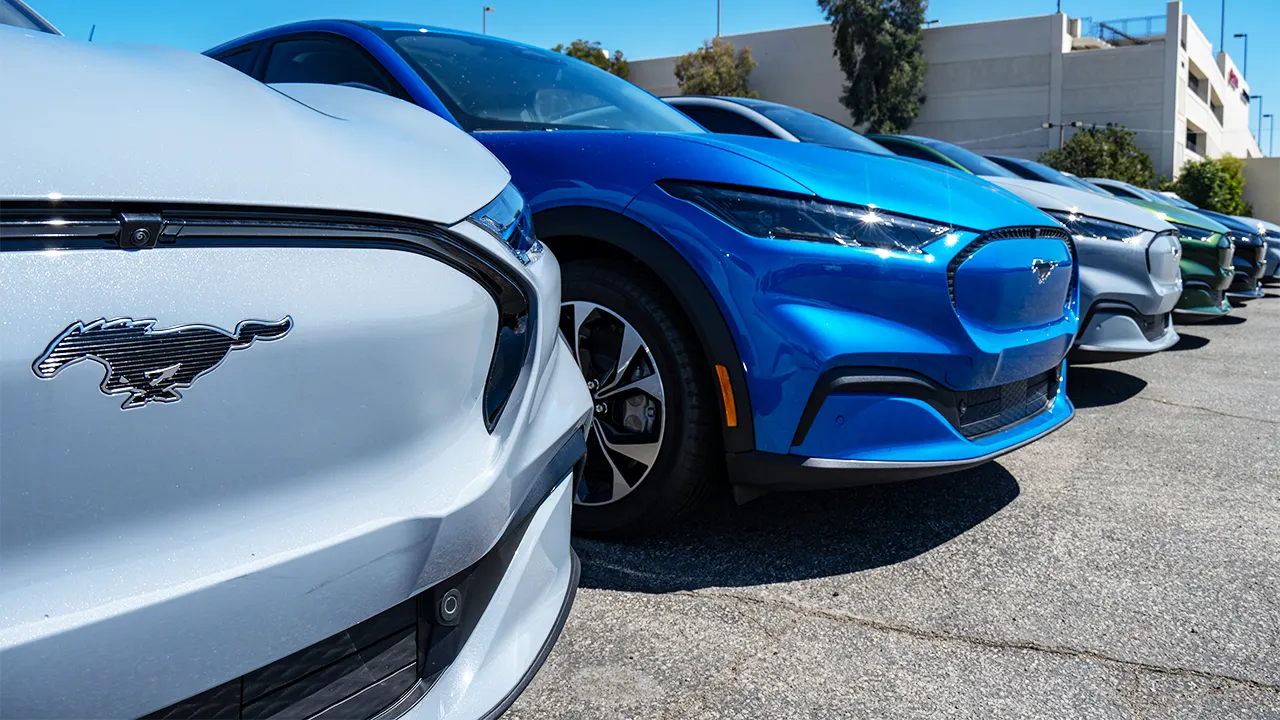 Ford recalls Mustang vehicles over windshield wiper, drivetrain defects