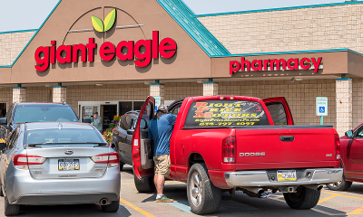 Giant Eagle to cut prices on 300 products this summer, Trump says