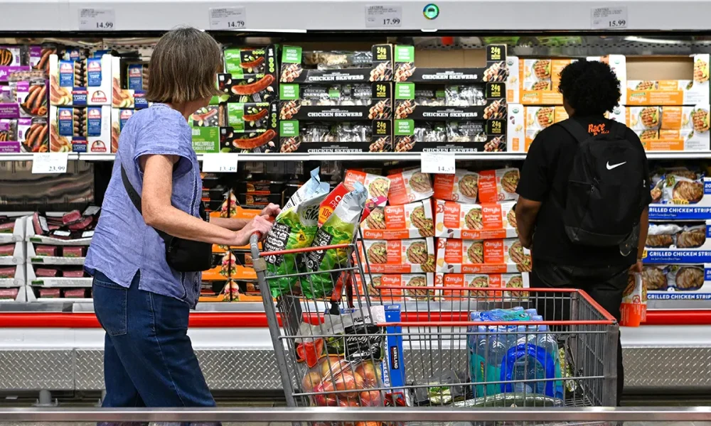 Economist says inflation won't hit 2% Federal Reserve target until 2028