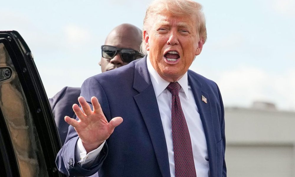 Trump’s Government Filing Just Revealed $1.4 Billion in Crypto Earnings Last Year, And His Stablecoin Is Already Under Scrutiny