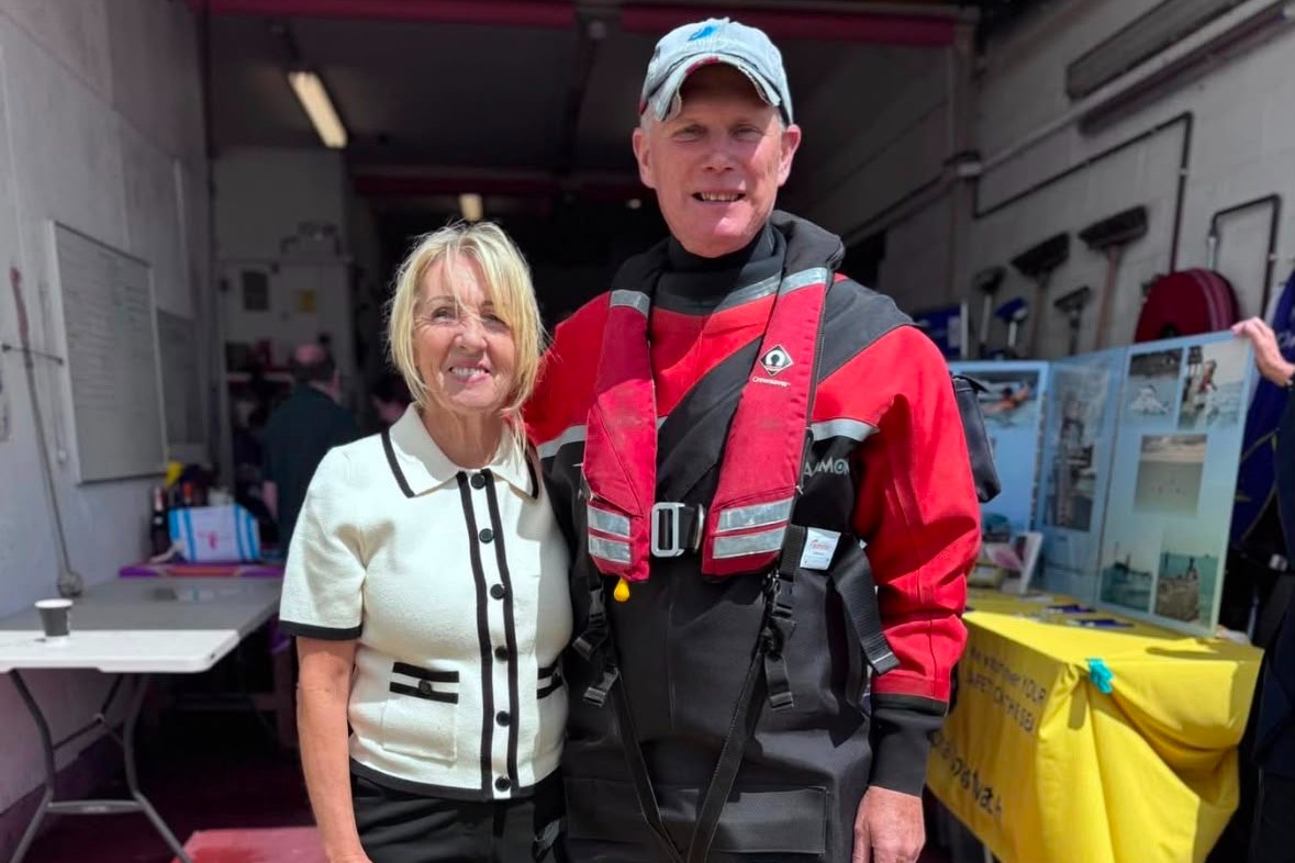 Gosport lifeboat volunteers to support Mum’s abseil in memory of the son they tried to save 15 years ago