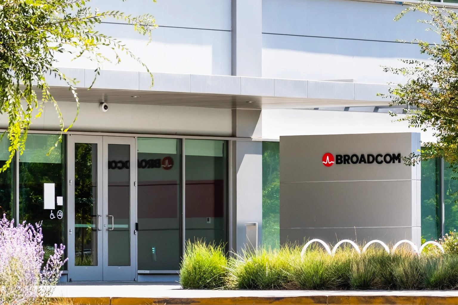 Broadcom: This Is Just The Start Of A New Leg Up
