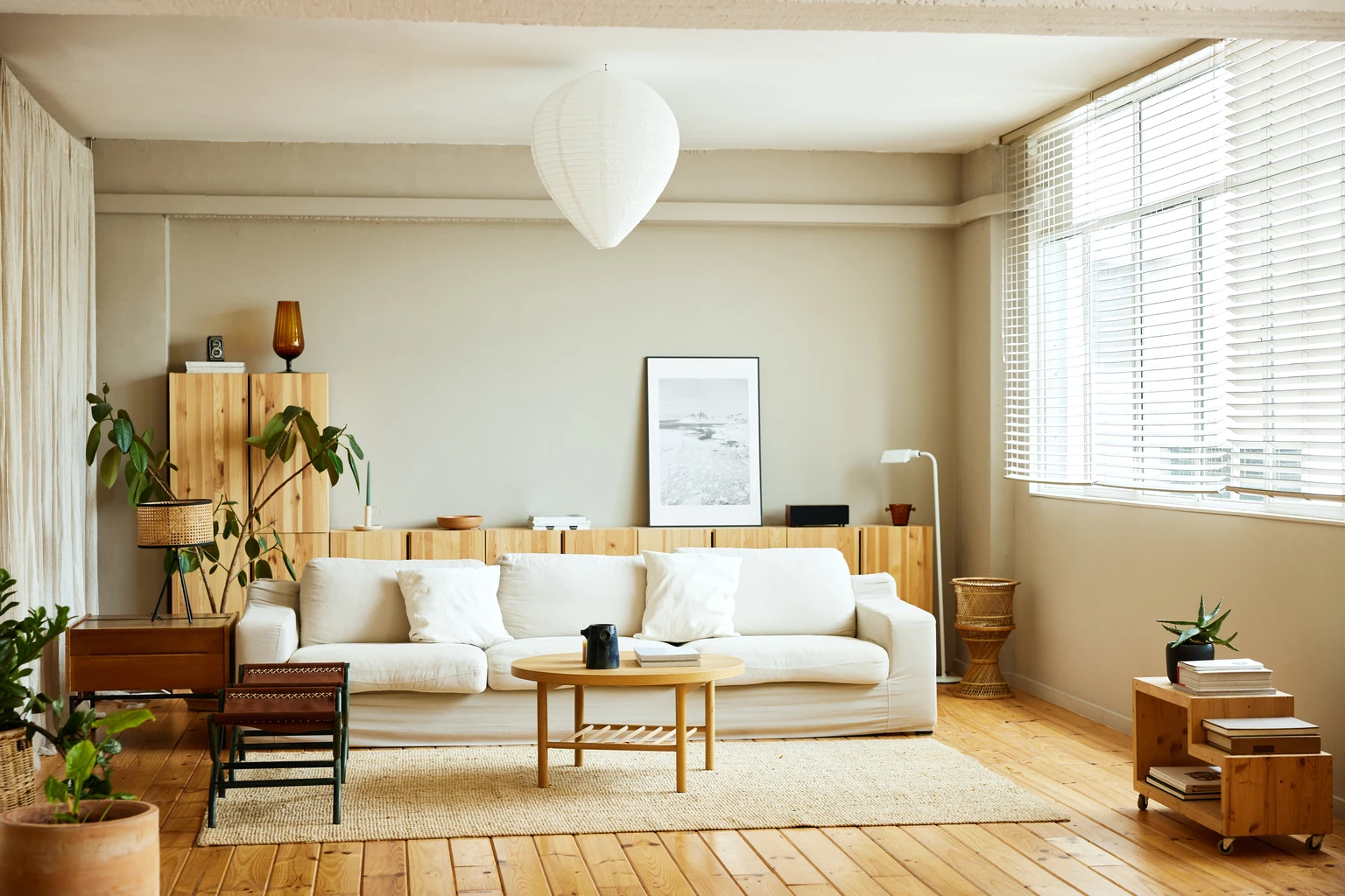 Bob's Discount Furniture: Unit Growth Is Still Not Fully Priced In (NYSE:BOBS)