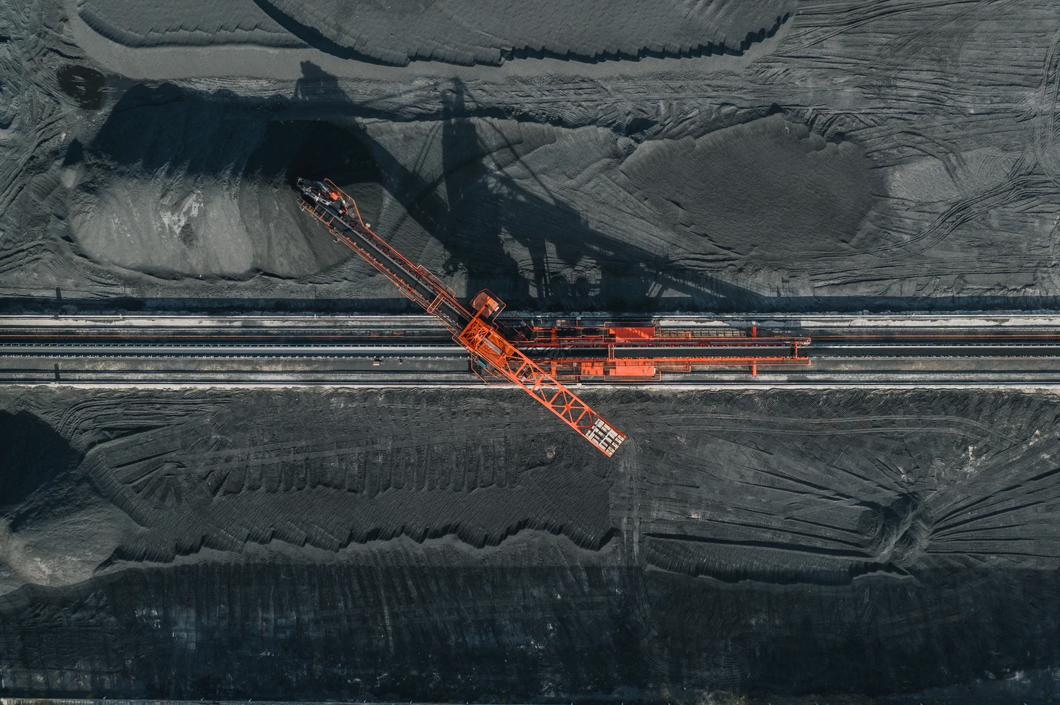 Mid-Year 2026 Market Outlook: Oil, Gold, And Copper