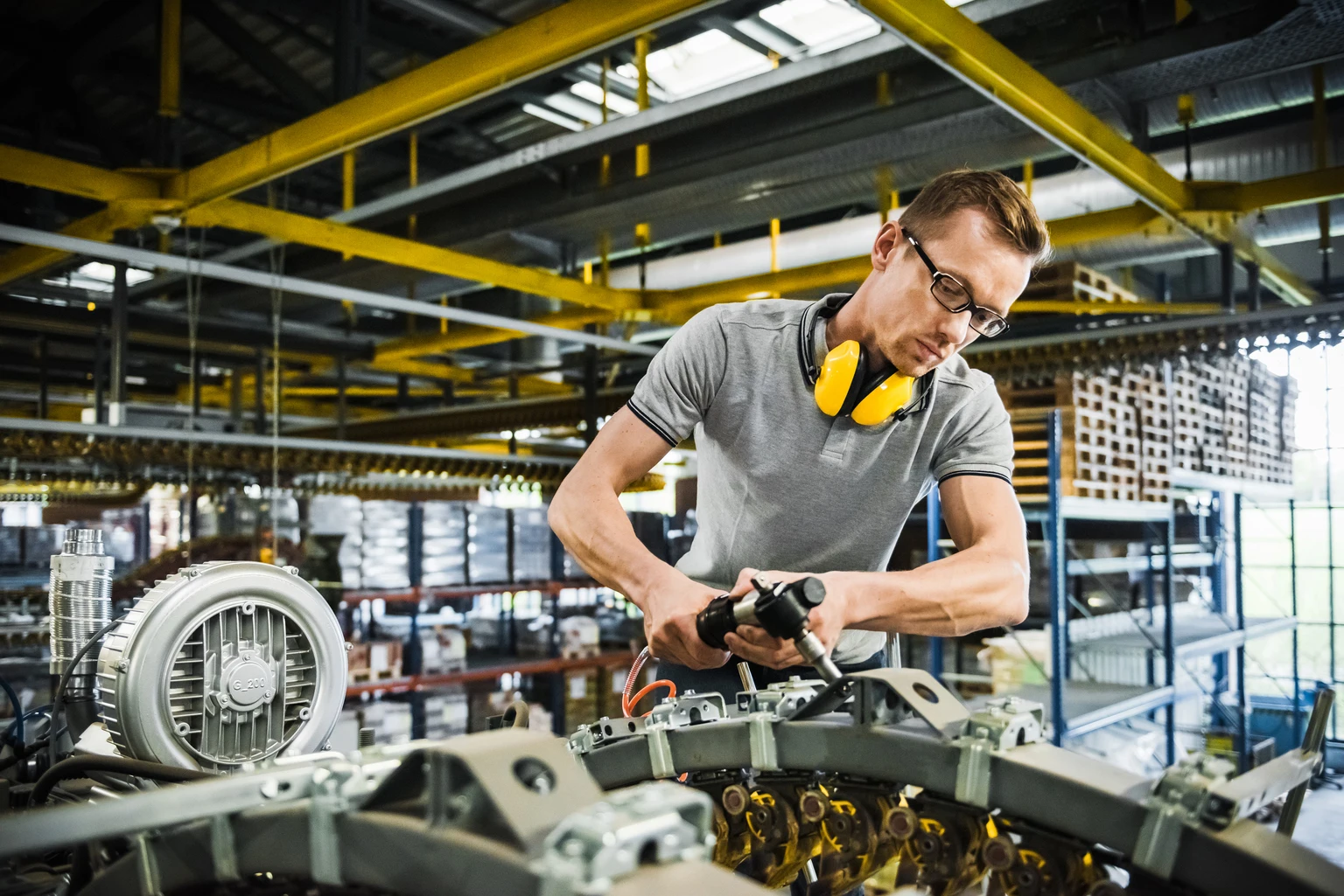 MSC Industrial: A Broadening Industrial Recovery Is Driving Shares To New Highs (NYSE:MSM)