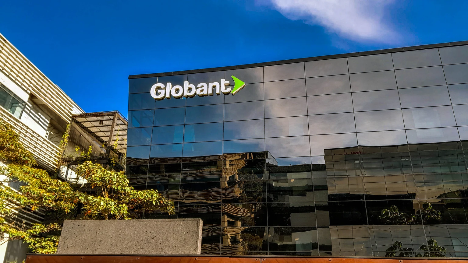Globant: A Strong Way To Play The 'Software Isn't Dead' Case (NYSE:GLOB)