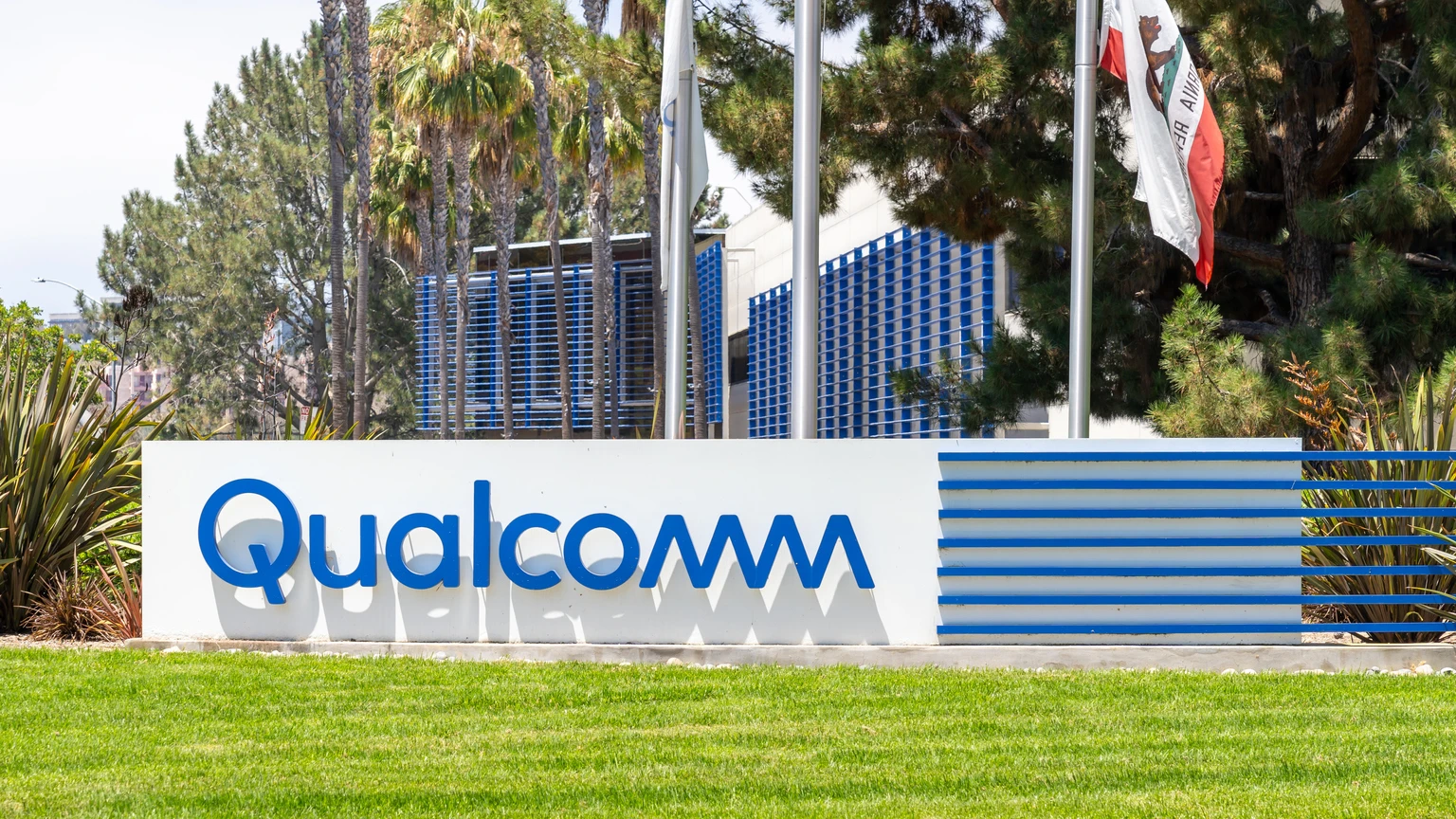 Qualcomm: A Desperate Shift That Won’t Change The Sentiment (NASDAQ:QCOM)