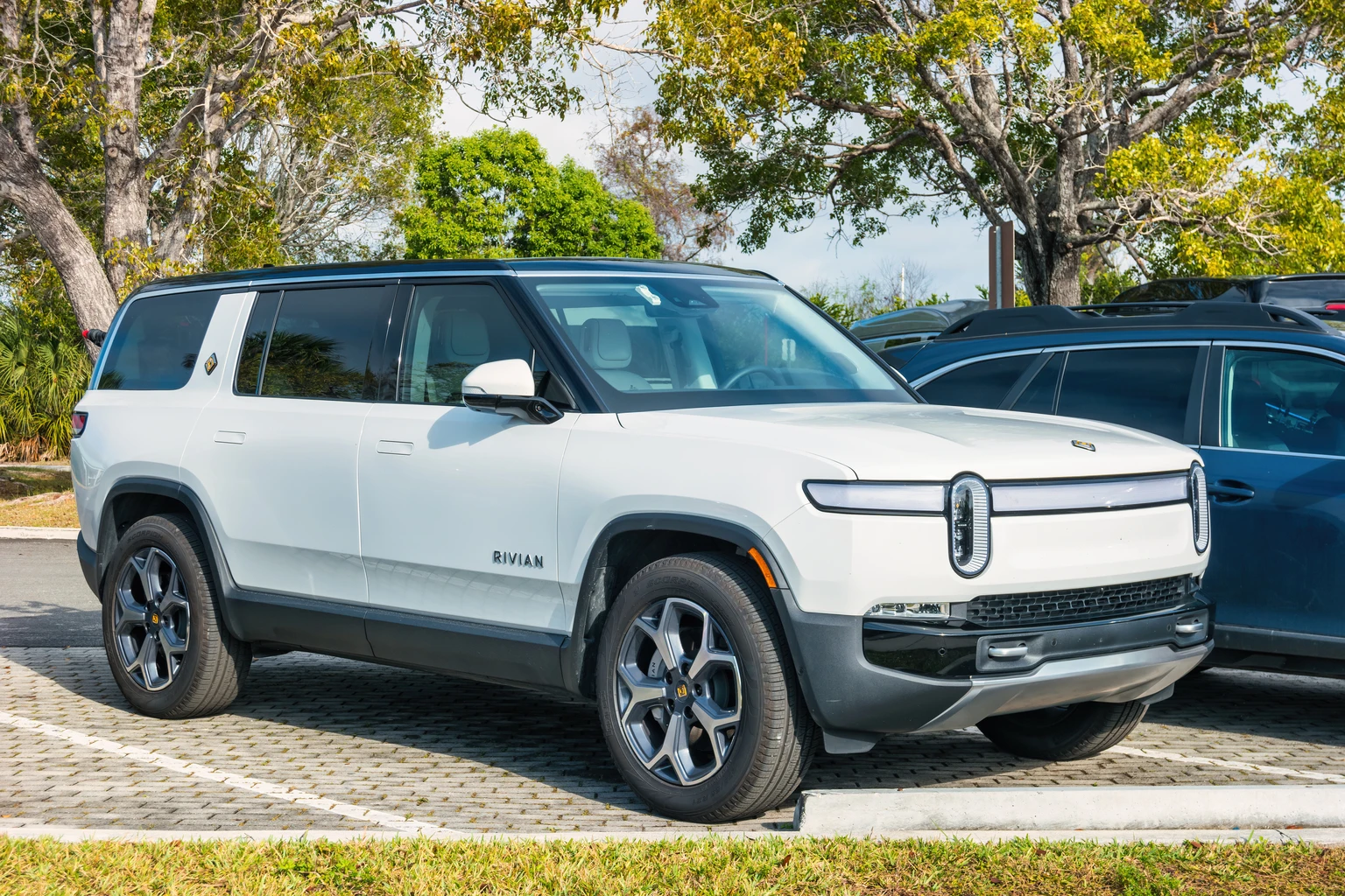 Rivian R1S electric SUV car