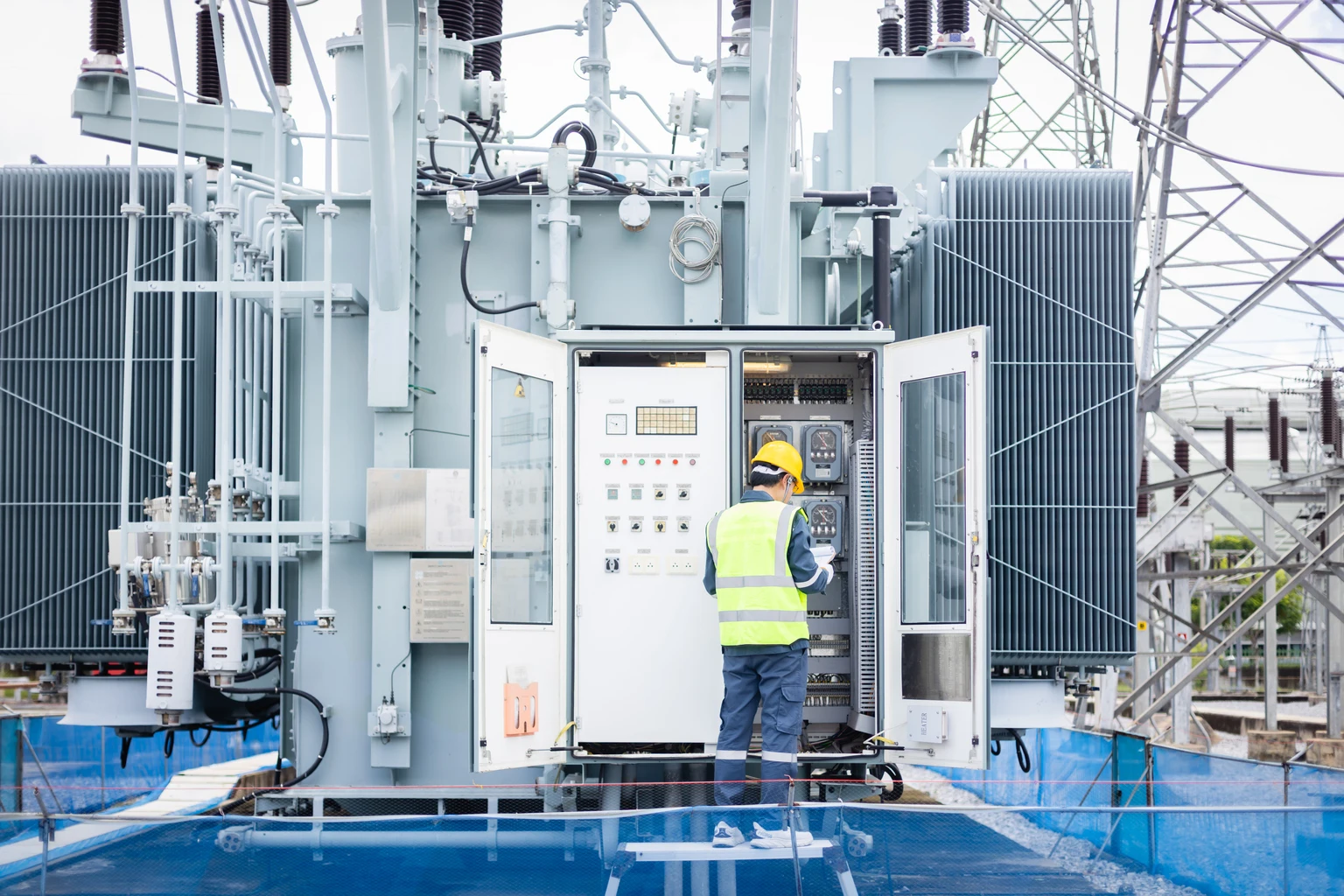 Schneider Electric: AI Infrastructure Is Only One Layer Of The Bull Case (OTCMKTS:SBGSF)