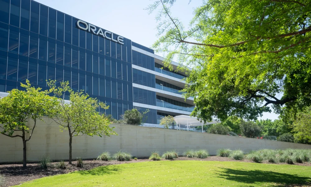Oracle: Positioned For Success, Priced For Failure