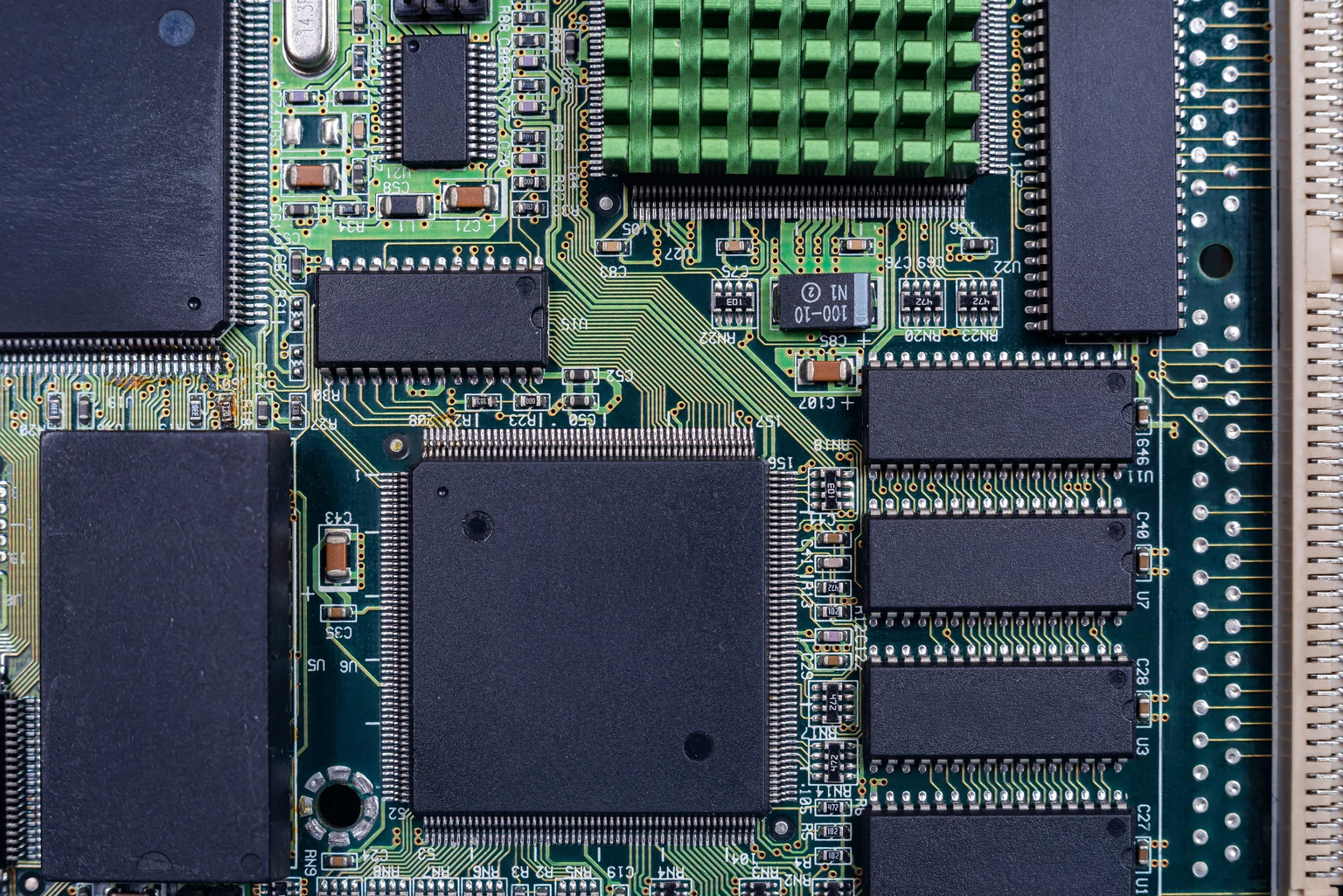 Netlist Stock (NLST): $866M In Verdicts, $1B Market Cap, And An Inflected Business