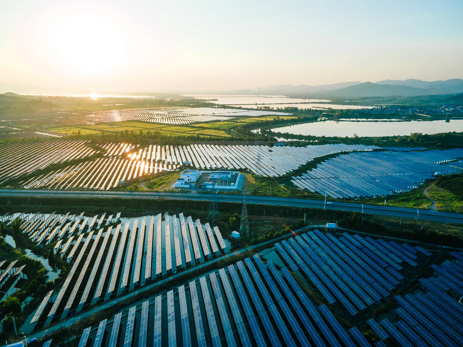 'Huge Momentum' For U.S. Solar, Wind Power As Key Subsidies Lapse