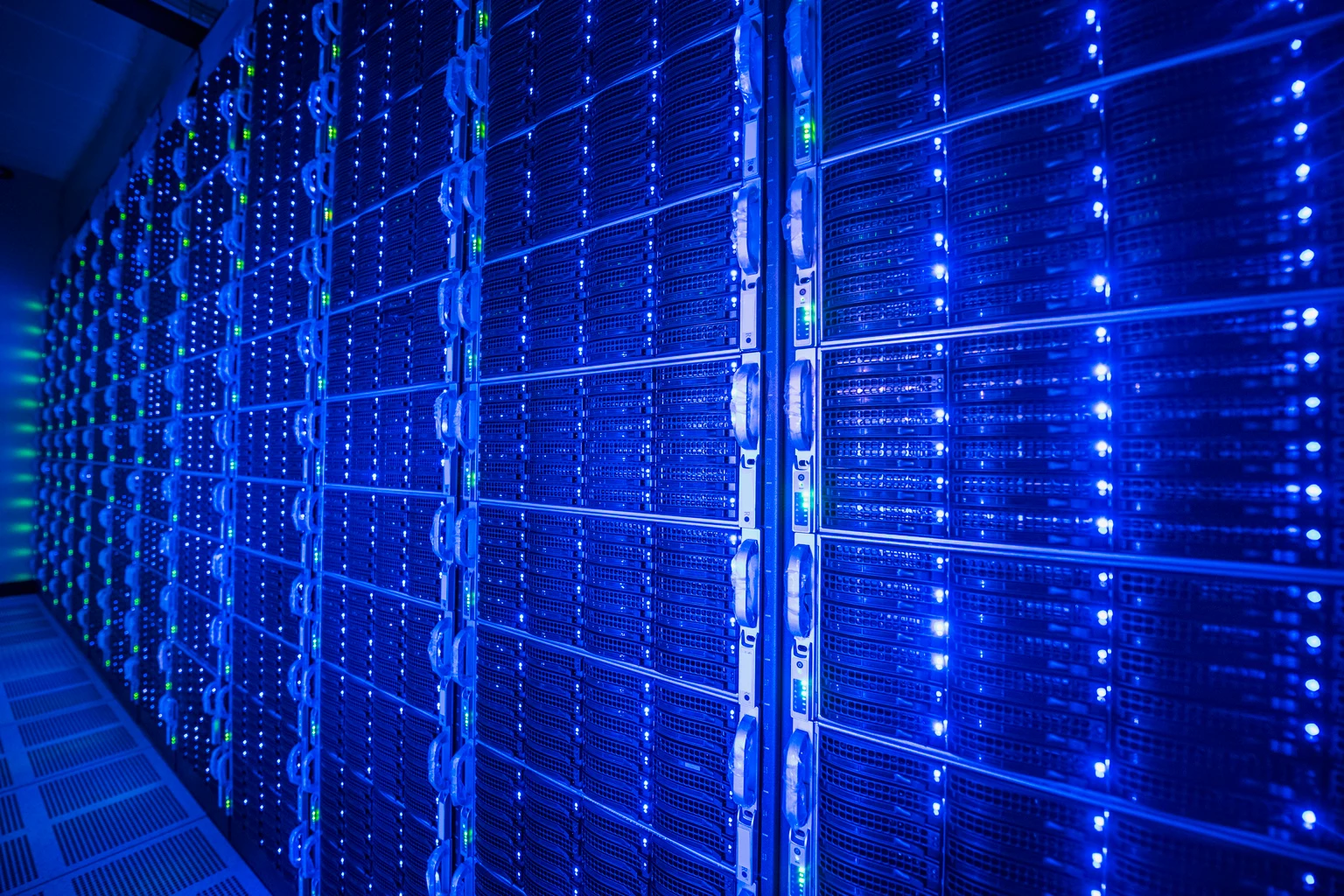 Lumentum: The Pullback Before The Breakout (NASDAQ:LITE)