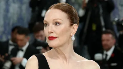 NEW YORK, NEW YORK - MAY 04: Julianne Moore attends the 2026 Met Gala celebrating