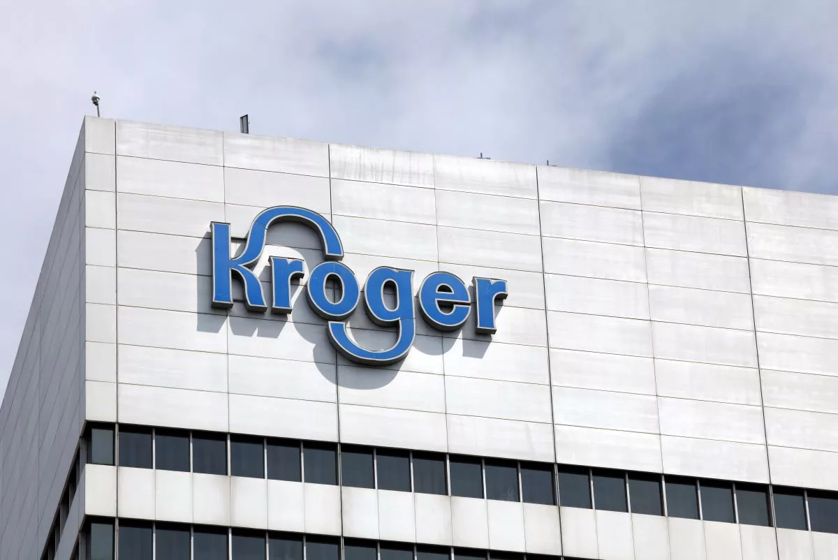 Kroger acquiring Giant Eagle