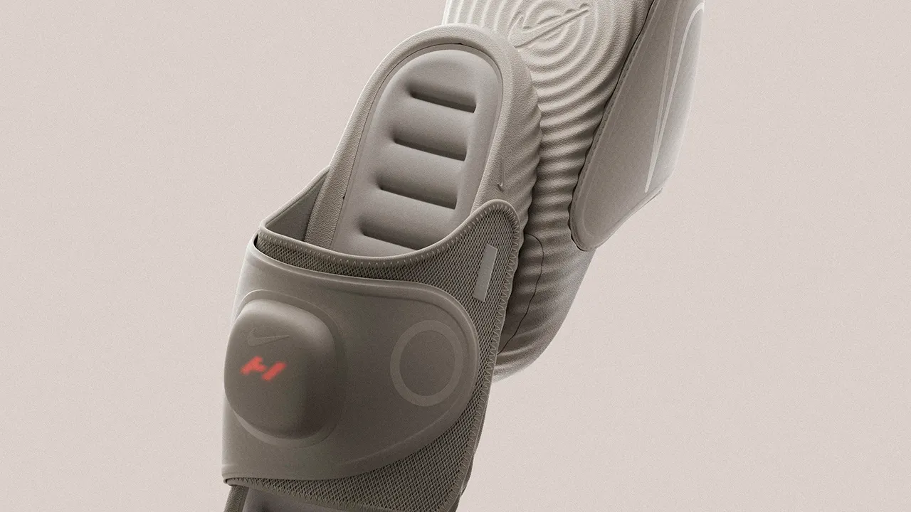 Nike Air Zoom Hyperslide delivers heat and vibration for recovery