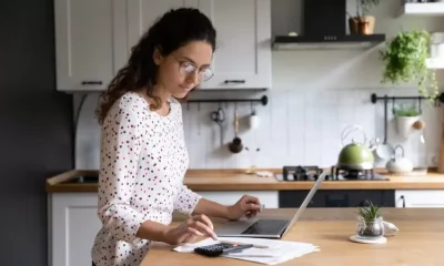Mortgage rates hit one-month high as oil tops $100