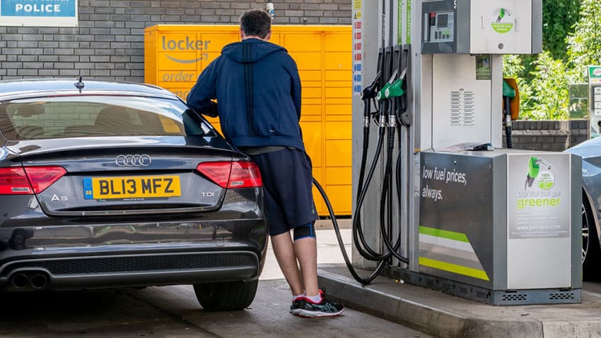 UK petrol prices hit 160p, highest since Iran war began