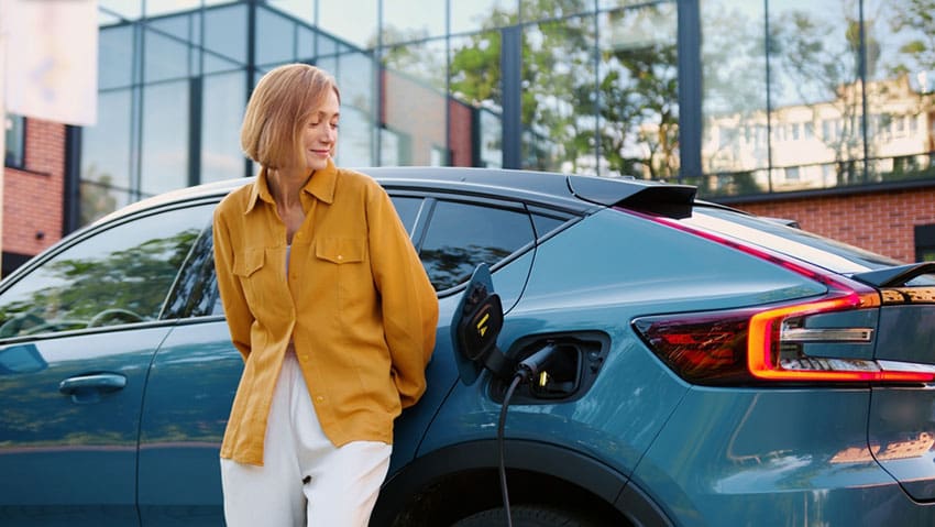 Electric & plug-in hybrid sales overtake petrol-only cars in UK