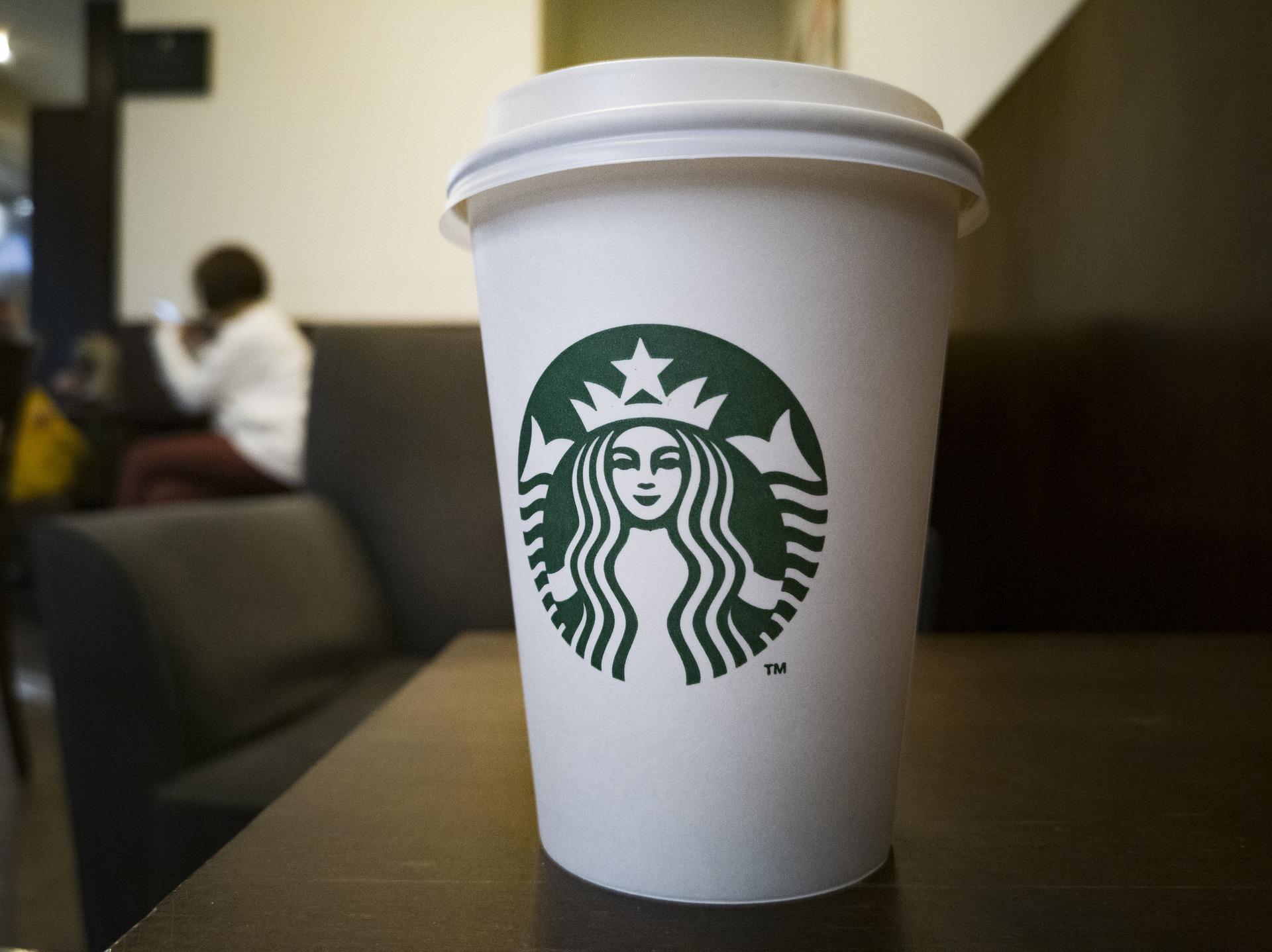 starbucks-g81de44e58_1920