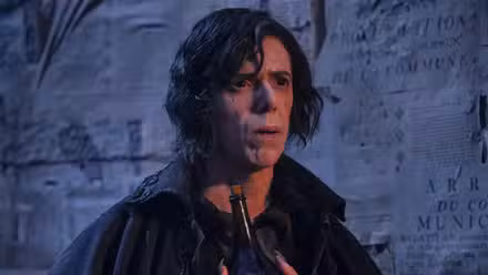 Damien Atkins as Magnus in The Vampire Lestat Episode 3