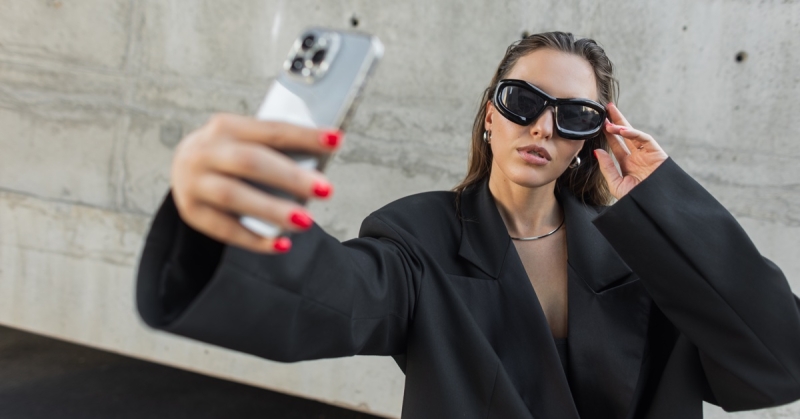 Tiktok influence fashion trends featured