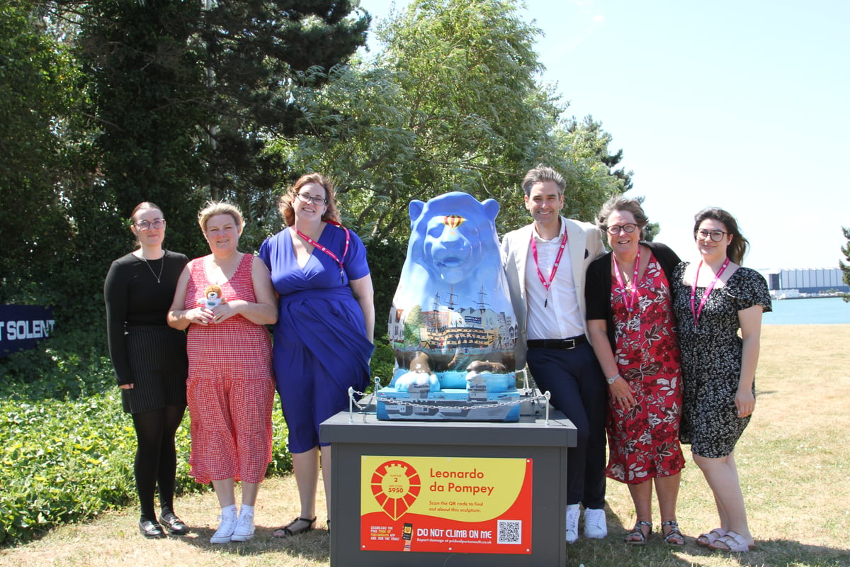 Biscoes Solicitors announces sponsorship of Leonardo Da Pompey - with chance to win a teddy