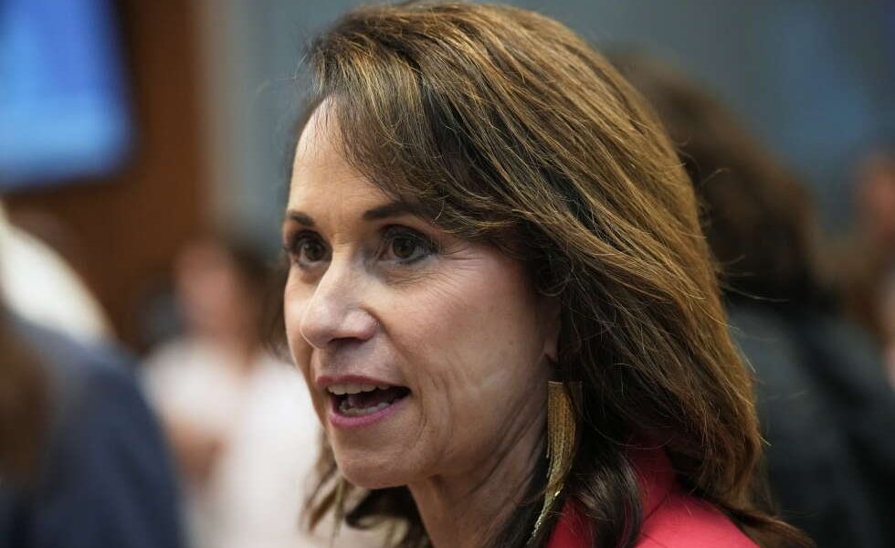 Top Louisiana court halts criminal case against state attorney general