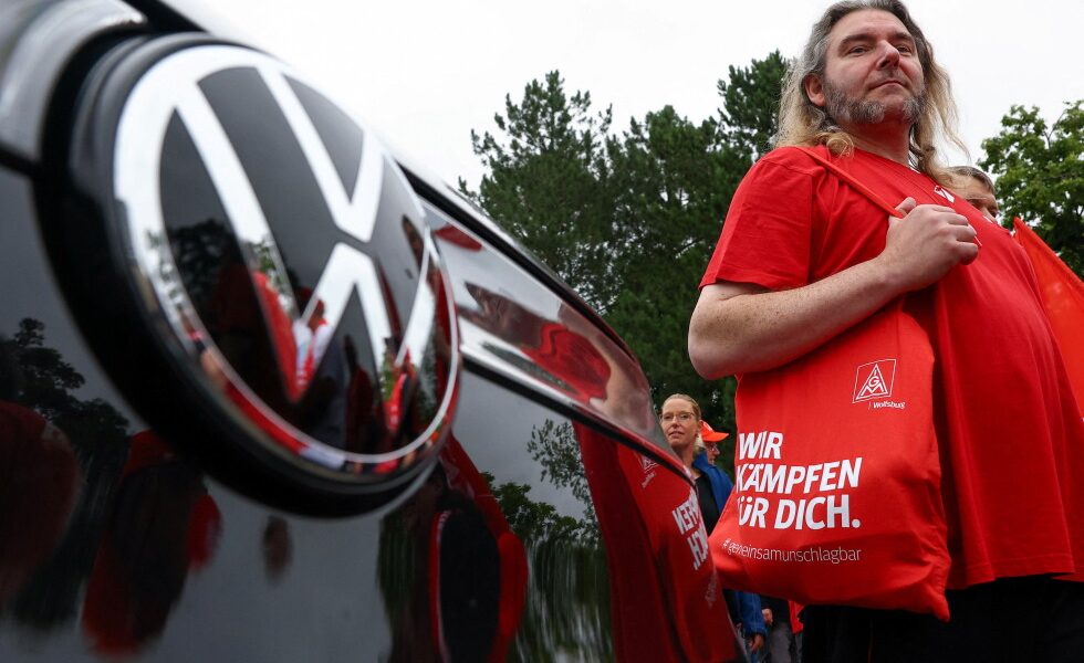 Volkswagen sales numbers drop 8.6% as automaker cuts models