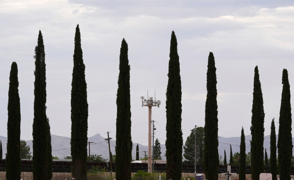 Trump 'smart wall' uses steel fencing and advanced border surveillance