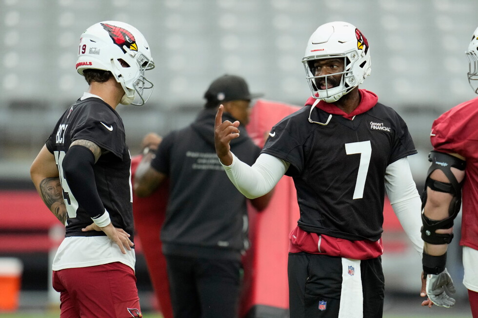 Jacoby Brissett agrees to reworked 1-year deal with Cardinals