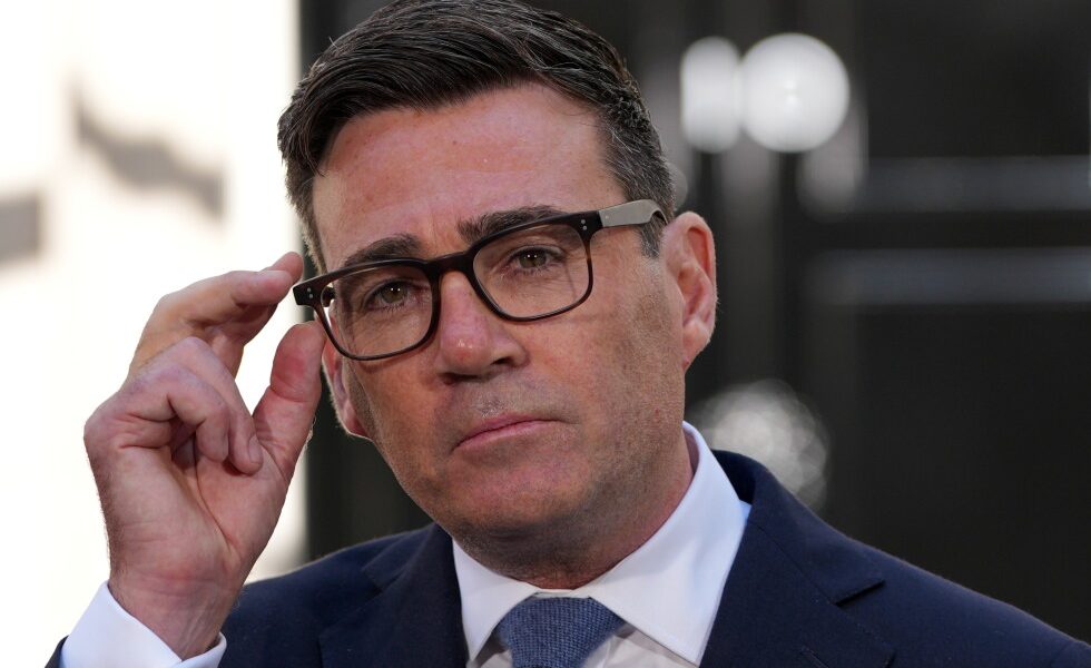 New UK prime minister faces the same economic issues that sank his predecessor