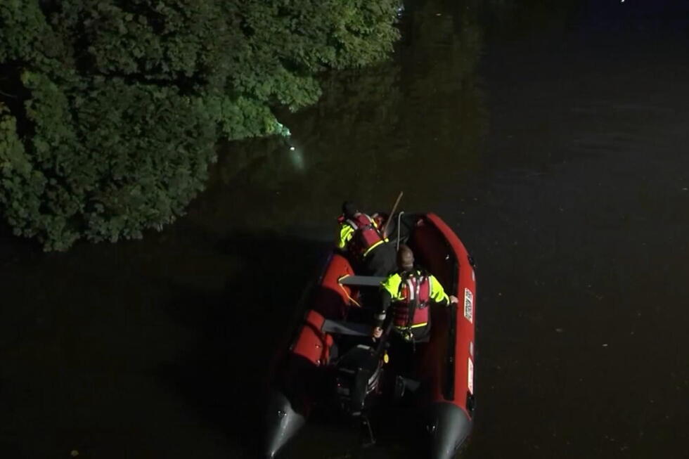 10-year-old dies after saving sister in New Jersey river, mayor says