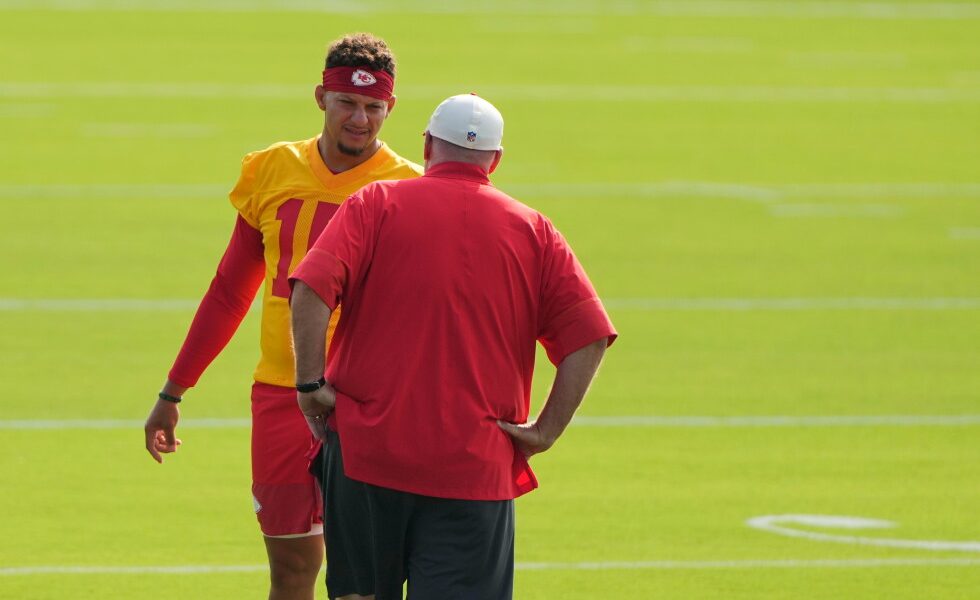 Chiefs' Reid opts for training camp jump-start by bringing rookies and QBs into camp early again